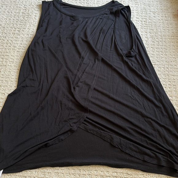 Split Back Minnie Mouse Tank - Picture 3 of 4